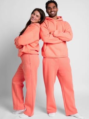 Comfrt straight leg sweatpants coral color